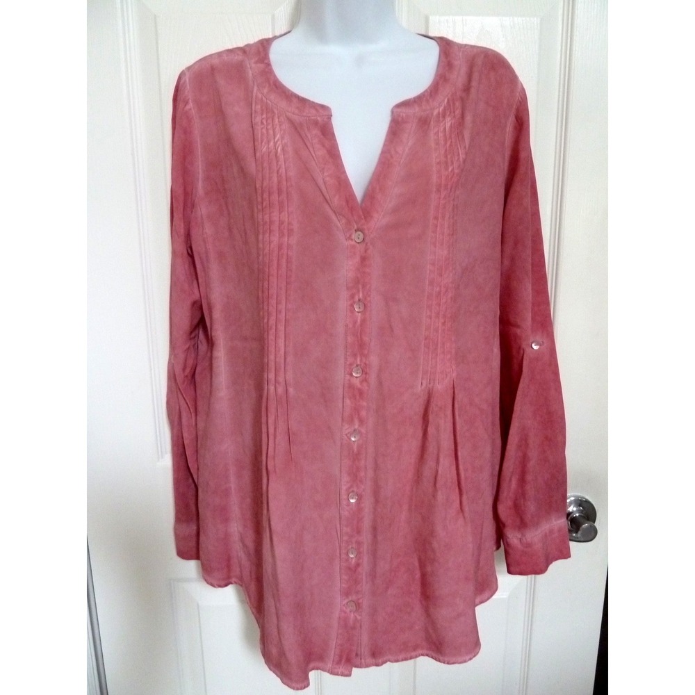 JANE & DELANCEY Sz Med. Acid Washed Roll-Tab Sleeve Blouse Pin-Tucked Boho